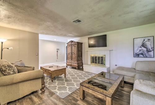 Indio Home W / Private Pool 5 Min To Coachella - thumb 3