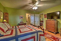 Waterfront Midway Home w / Sunroom  Large Yard