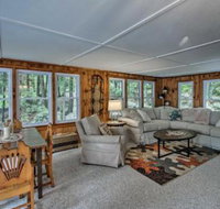Waterfront Sebago Lake Cottage w / Dock  Beach - Accommodation Seattle