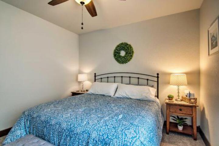 Updated Wellington Home W / Patio On 40 Acres! - thumb 0