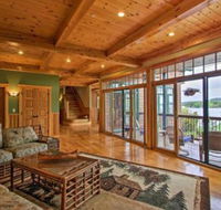 Lakefront Alton Bay Home w / Movie TheaterDock - Accommodation Seattle