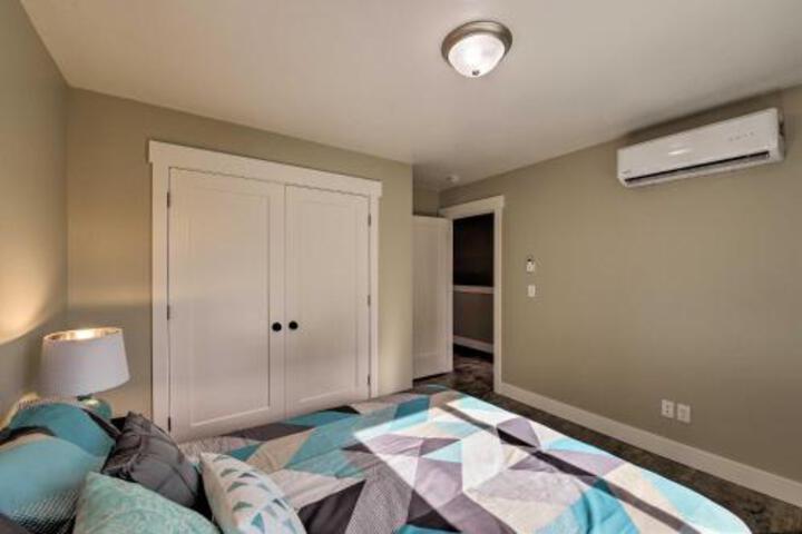 Modern Apt 7 Mi To St. Anthony Sand Dunes! - thumb 1