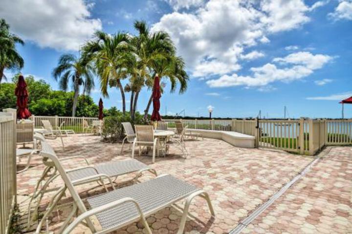 St. Petersburg Condo W / Views 3 Mi To Beach! - thumb 4