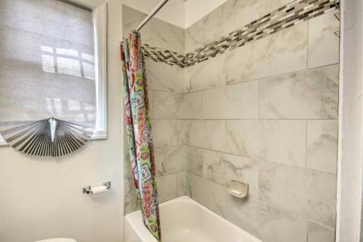 Washington DC Apt 5 Miles To National Mall! - thumb 3