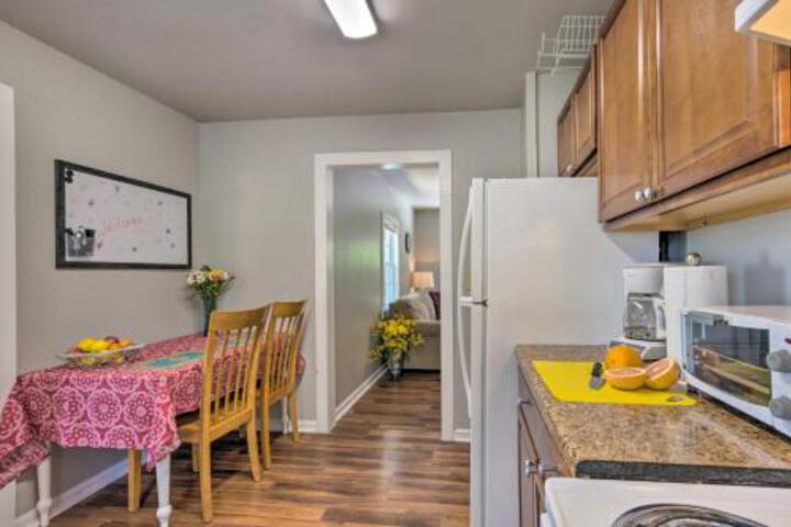 Private Solar Hill Downtown Bristol Cottage! - thumb 0