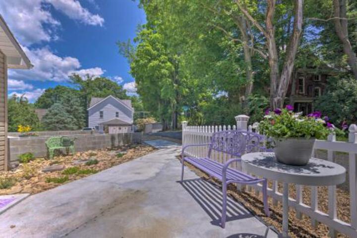 Private Solar Hill Downtown Bristol Cottage! - thumb 2