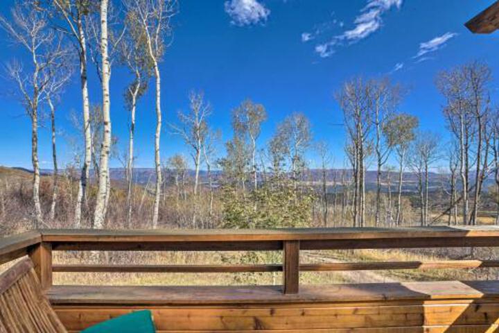 Modern Cabin W / Balcony Views + Fireplace! - thumb 5