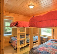Family Cabin with Beach Access on Panther Pond - Accommodation Seattle