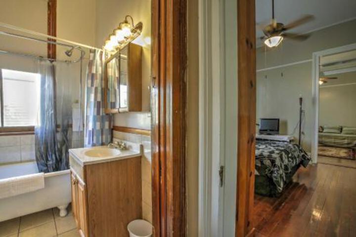 New Orleans Home 3 Blocks To River & 1 Mi. To Zoo - thumb 2