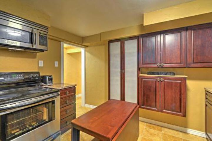 S Park Hill Apt Walking Distance To City Park! - thumb 7