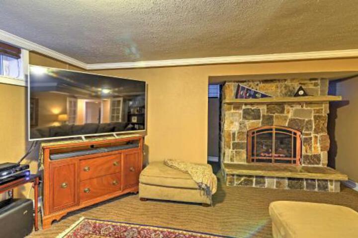 S Park Hill Apt Walking Distance To City Park! - thumb 3