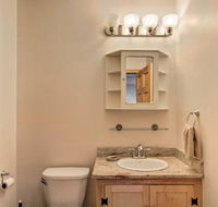 Waterfront Alburgh House on Lake Champlain - Accommodation Seattle