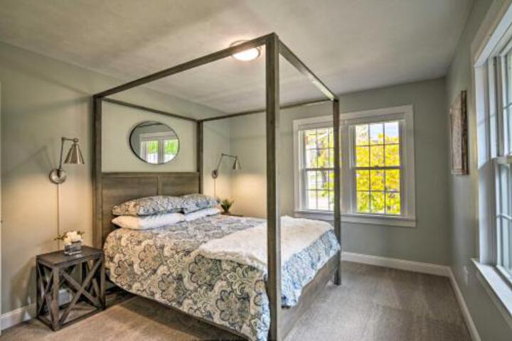 Cozy Modern Home 2 Miles From Downtown Erie! - thumb 1