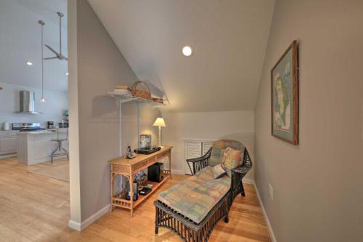 Airy Seaside Cottage With Pier 3 Mi To Beach! - thumb 1