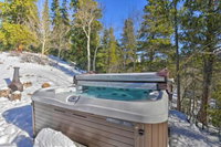 Rocky Mtn Escape with Hot Tub 16 Mi to Breck