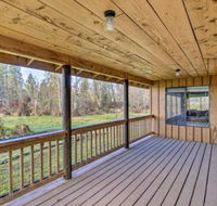 Tranquil Mt. Rainier Retreat with Deck  Creeks - Accommodation Seattle