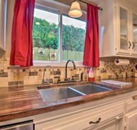 Home with Sunroom 4Mi to Santa Anita Race Track - Accommodation Seattle