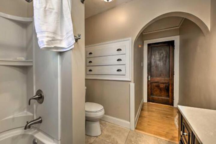 Pet Friendly House Less Than 1 Mi To Lake Michigan! - thumb 6