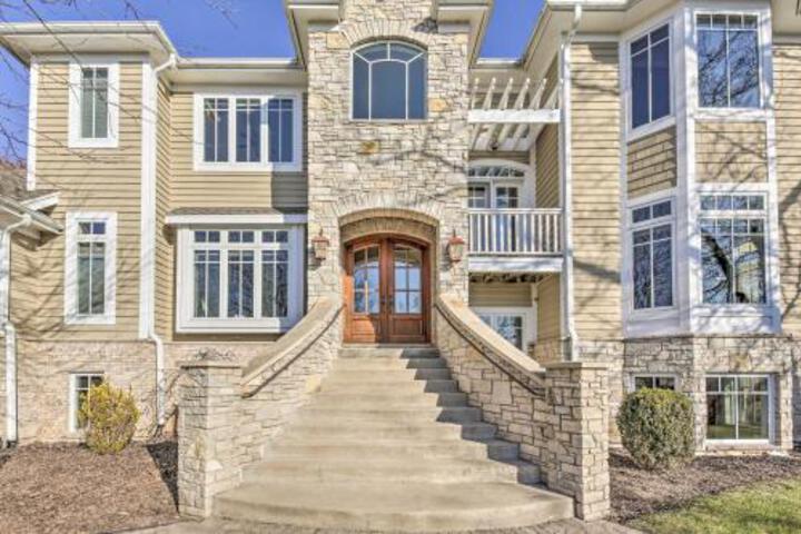 Golf & Lake Retreat With Fire Pit & Pool Table! - thumb 5