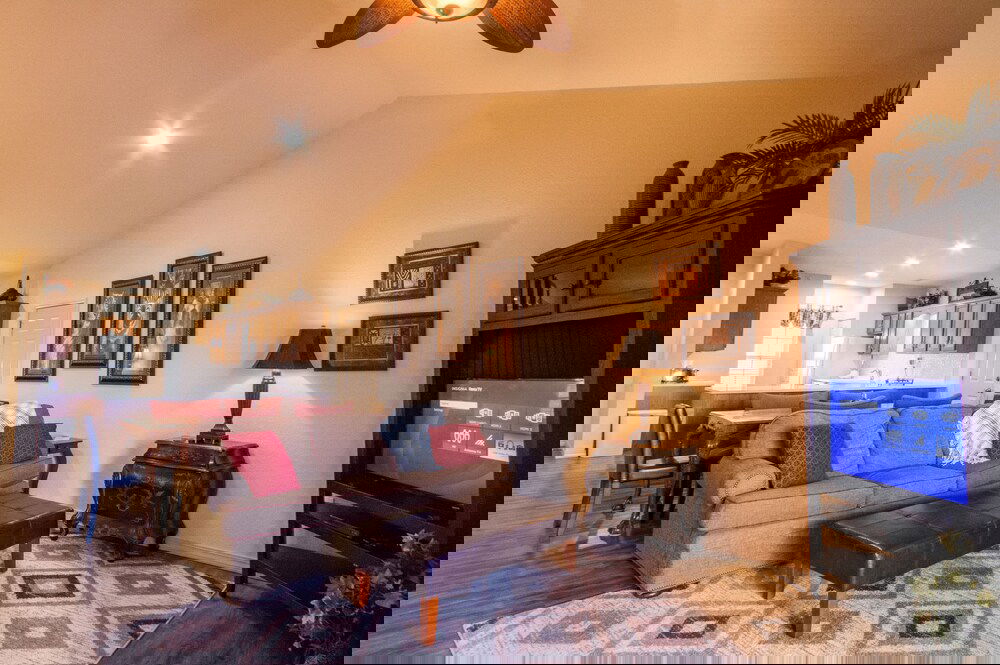 Highrise Haven 2 Bedroom Condo - thumb 2