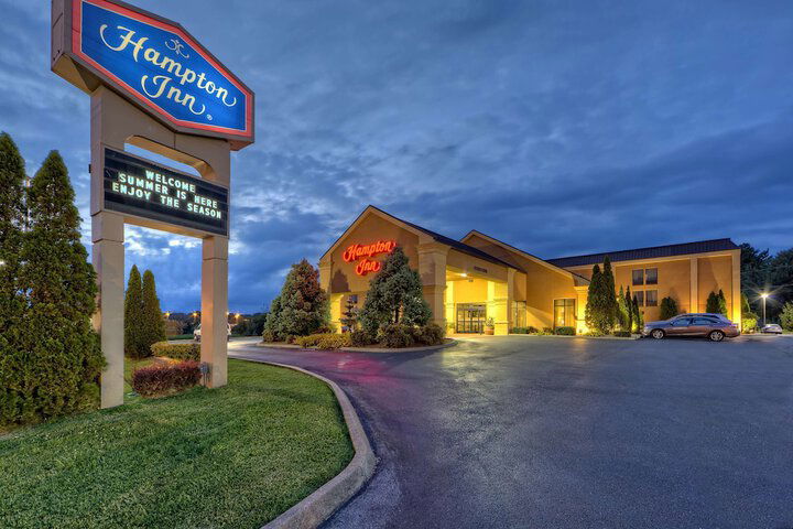 Hampton Inn Morristown - thumb 1