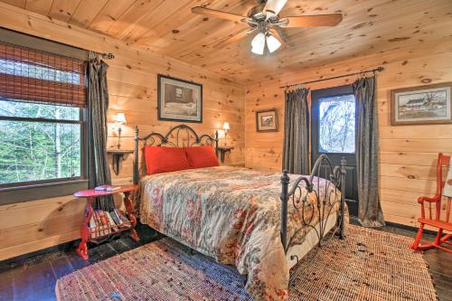 Secluded Getaway With Pool Table Less Than 6 Mi To Helen - thumb 3