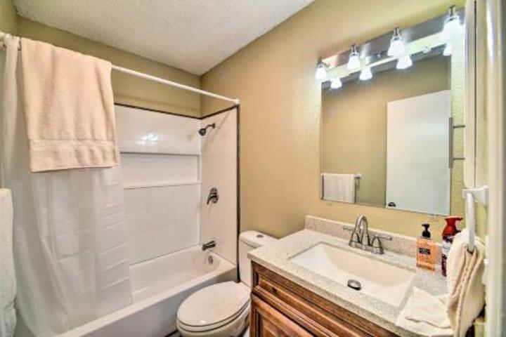 San Antonio Family Home: Shop Dine Explore! - thumb 5