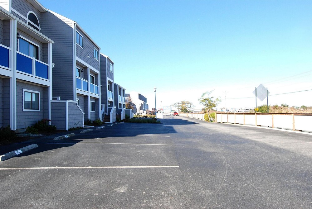 East Of The Sun 621 By Long & Foster - thumb 1