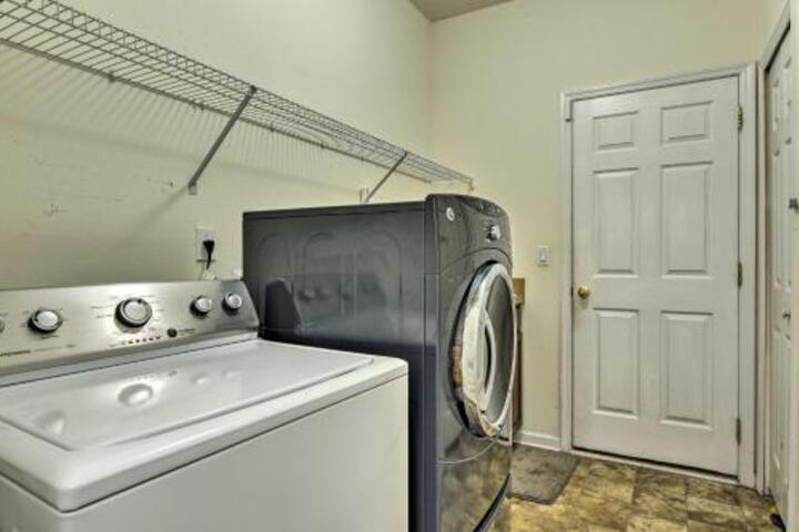 Large Jacksonville Home W / Patio 12 Mi To Downtown - thumb 5