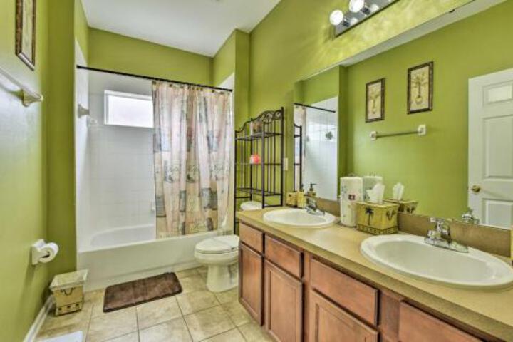 Large Jacksonville Home W / Patio 12 Mi To Downtown - thumb 2