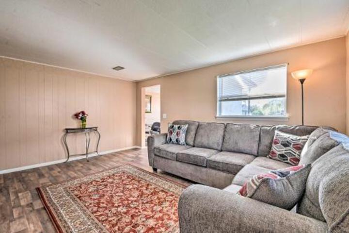 Coastal Retreat W / Yard 3Mi To Daytona Beach - thumb 5