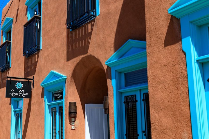 Zona Rosa Upgraded Walk 2 Blocks To Plaza! 3 Bedroom Condo - thumb 4