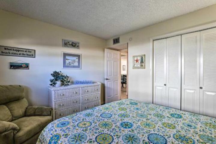 Inviting Cocoa Beach Condo With Ideal Location! - thumb 3