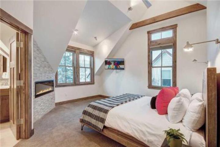 Alpine Retreat Townhouse - thumb 3