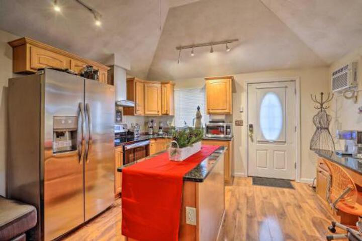 Cozy Boston Area Home Less Than 1 Mi To Revere Beach! - thumb 1