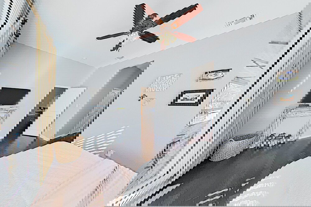 New Listing! Brand New Colorado River 2 Bedroom Home - thumb 2