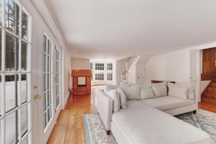 1795 Farmhouse - thumb 0