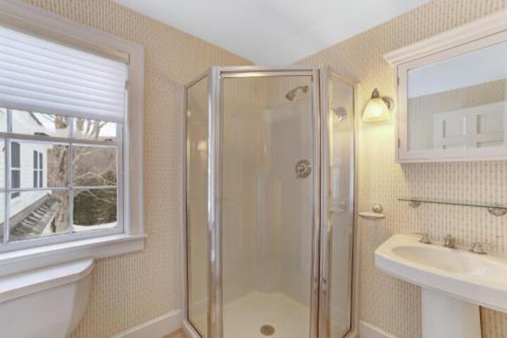 1795 Farmhouse - thumb 6