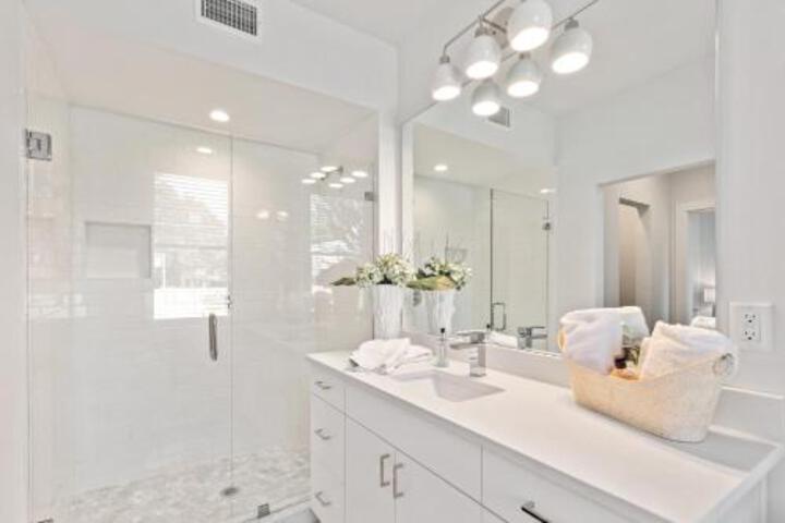 Exceptional Enclave Units - thumb 1