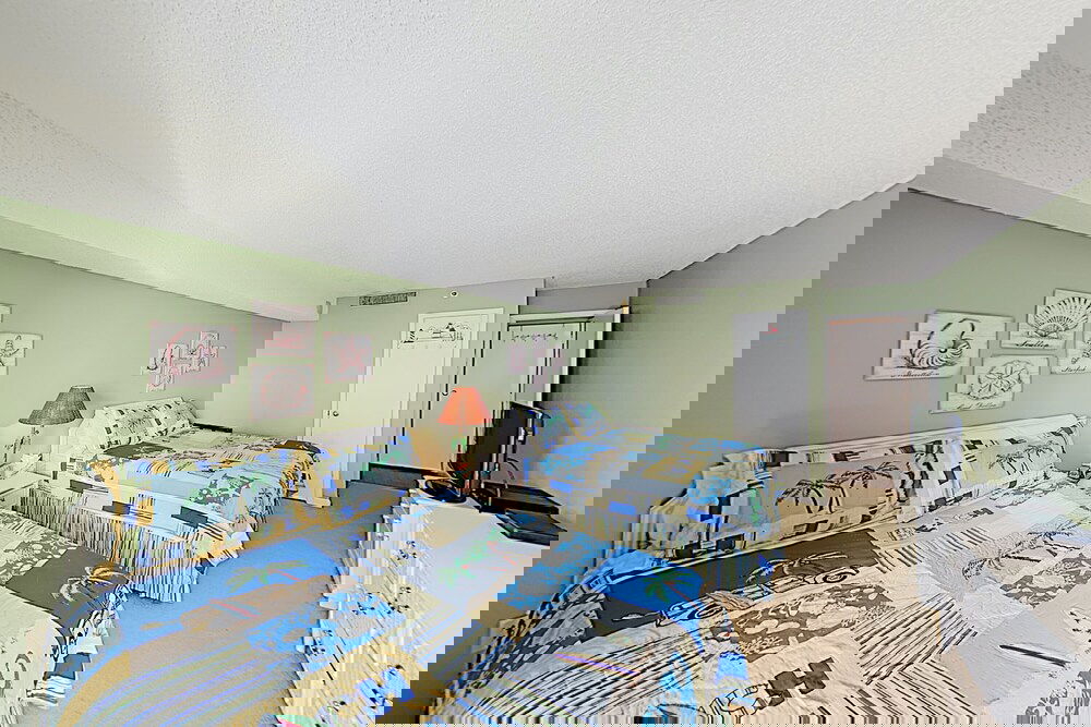 New Listing! Oceanfront Escape W / Pool Epic Views 3 Bedroom Condo - thumb 3