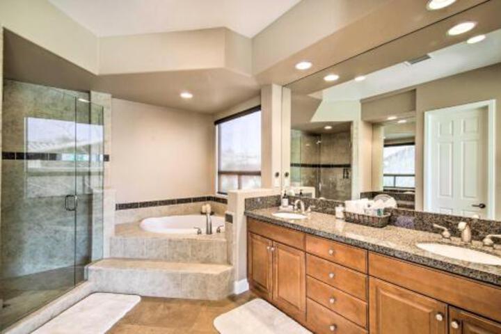 Lavish Escape: 2 Mi To Coachella+Stagecoach! - thumb 3