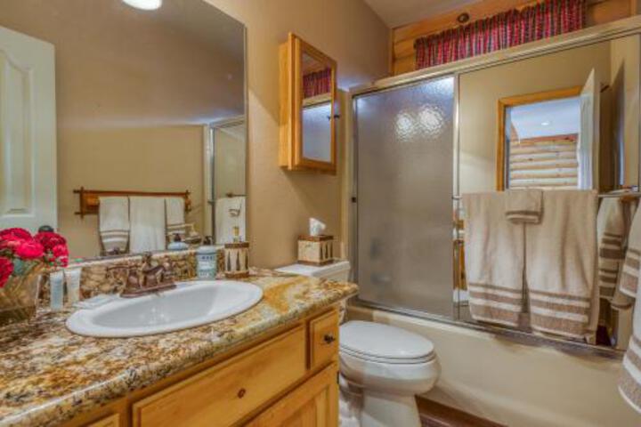 Teakwood In Bear Lake - thumb 3