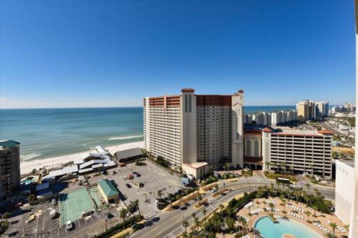 Laketown Wharf 1925 Condo - thumb 2