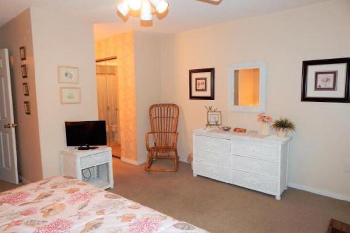 032 Sandcastle - thumb 1