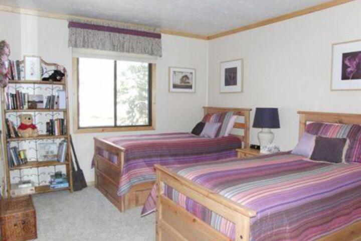 041 Snowcrest Home - thumb 3