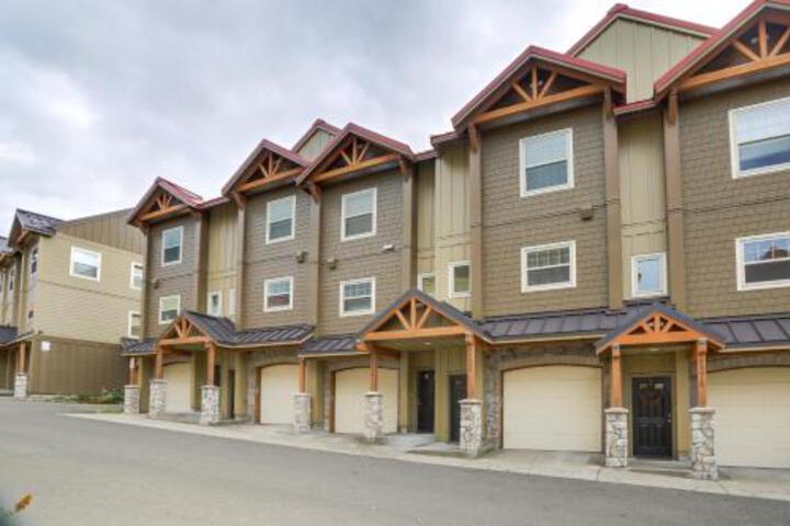 Mt. Hood Escape - thumb 0