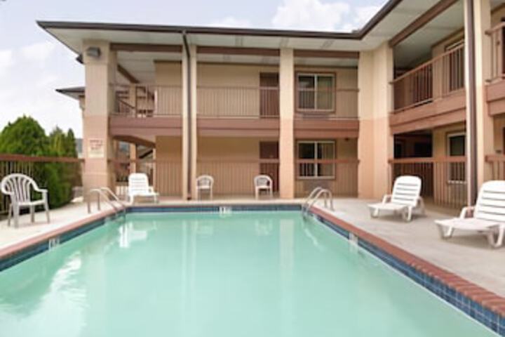 Super 8 By Wyndham Decatur Priceville - thumb 2