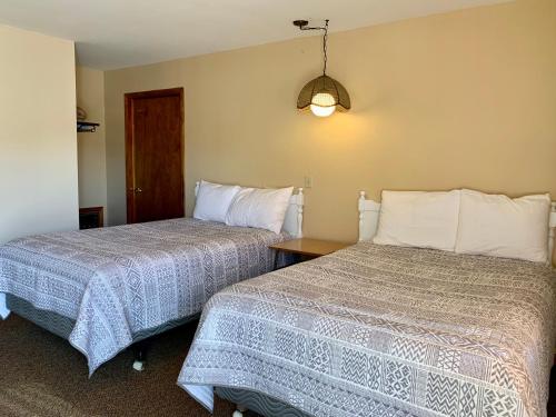 Green Acres Motel - thumb 1