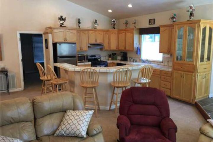 1267 Dedi Ave - thumb 6