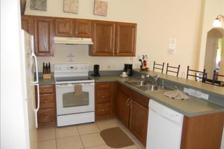 23 Kildrummy House - thumb 0